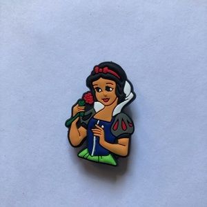 5/$10 Snow White CROCS charm jibbitz